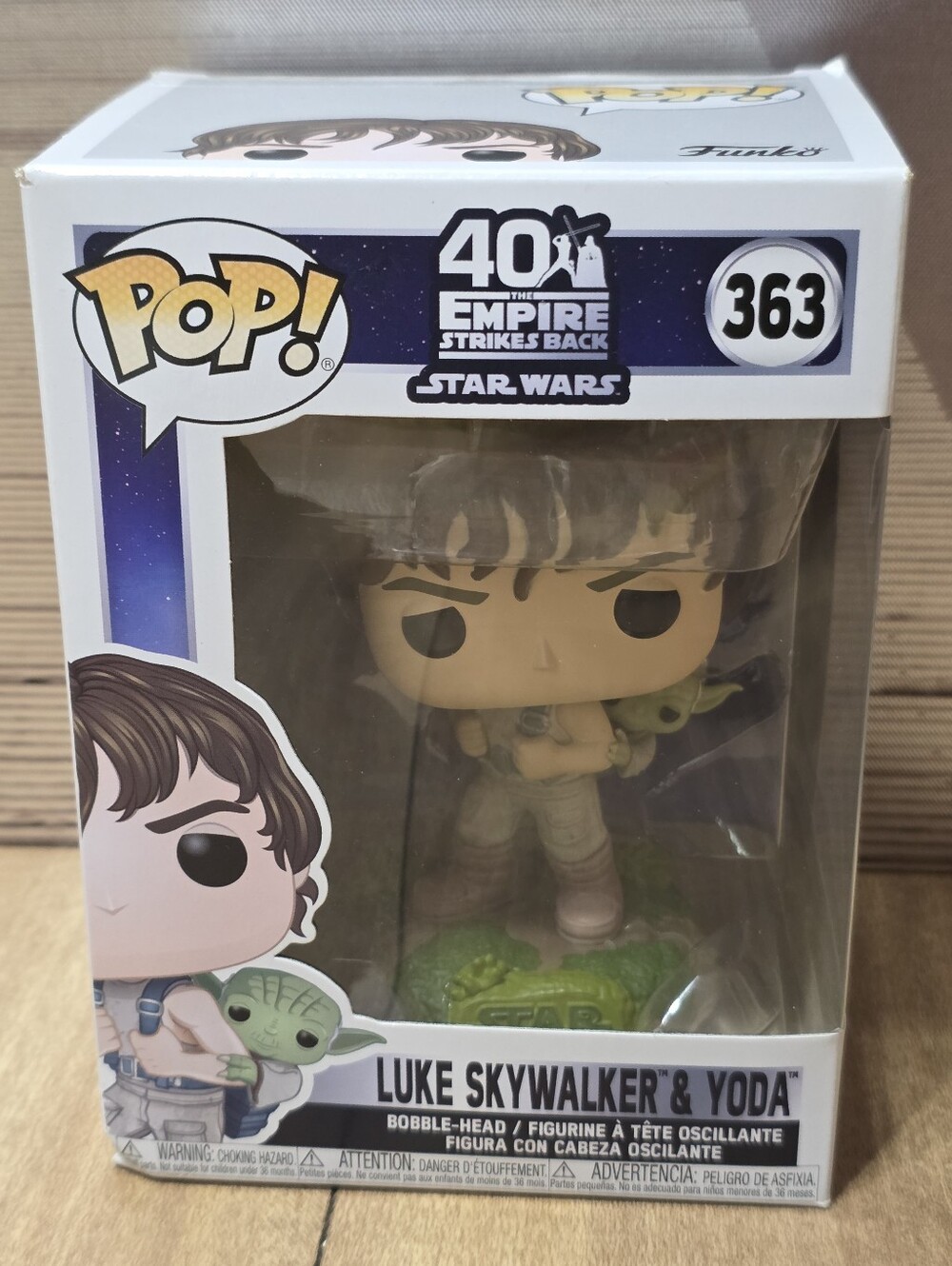 Funko Pop! Luke Skywalker & Yoda - Green and White Star Wars 40th #363